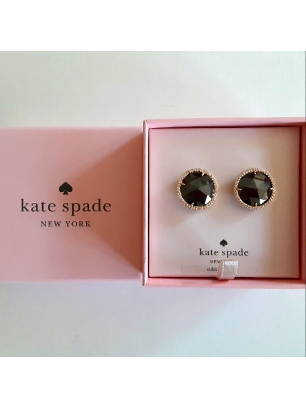 Kate Spade She Has Spark Earrings Black/Gold New In Box - Picture 4 of 5